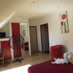 Bed & Breakfast Maison Magdala 3*