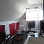 Couette-café Maison Magdala 3*