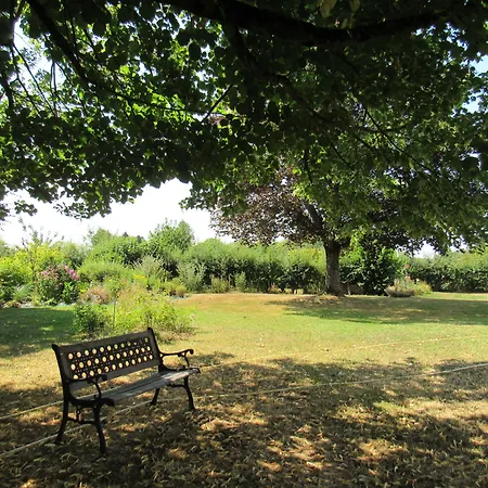 Alojamento de Acomodação e Pequeno-almoço Maison Magdala Fourmies
