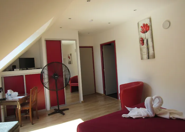 Bed & Breakfast Maison Magdala 3*